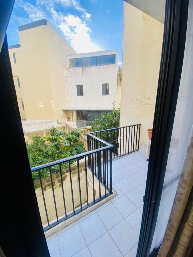 Swieqi 2 Bedroom - First Floor Apartment Is-Swieqi Exterior foto